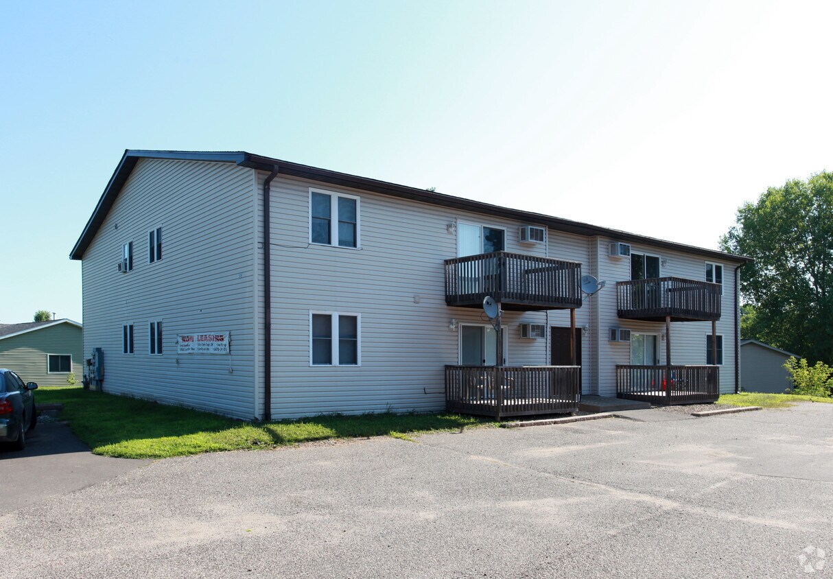 308 Willow St, Somerset, WI 54025 Apartments in Somerset, WI