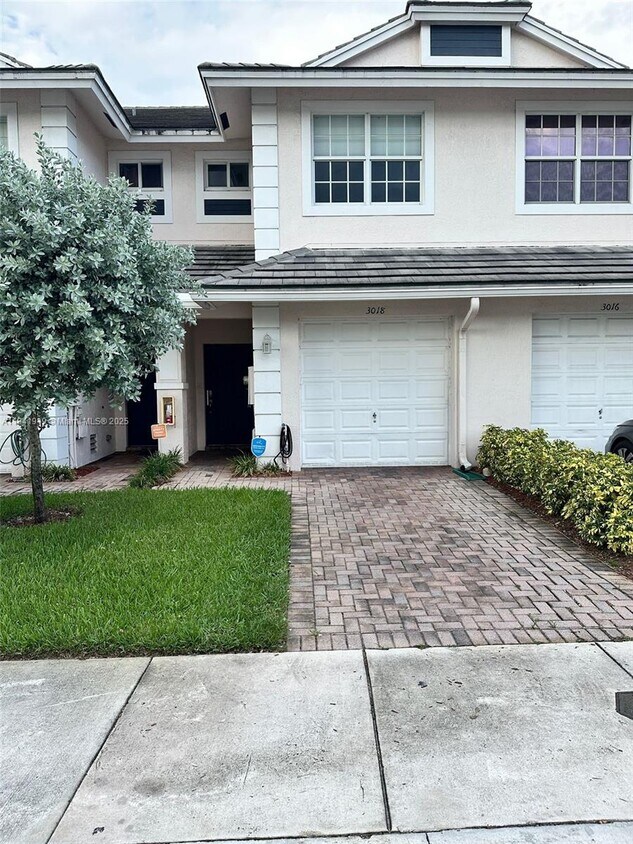 Foto principal - 3018 NW 30th Ave