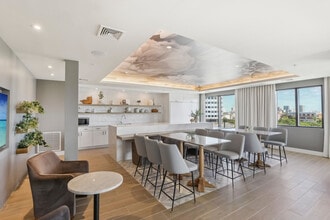 Building Photo - Avida Aventura