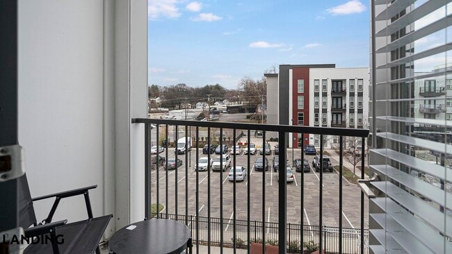 Foto del edificio - 2165 Nolensville Pk