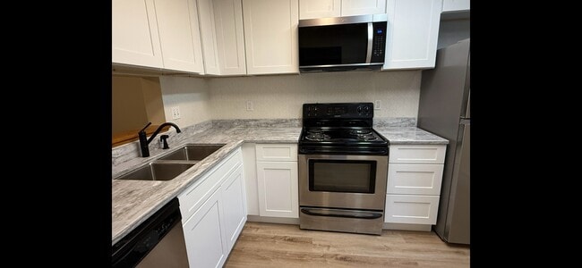 Brand new kitchen. Quartz countertops. - 73 Hayes Ave