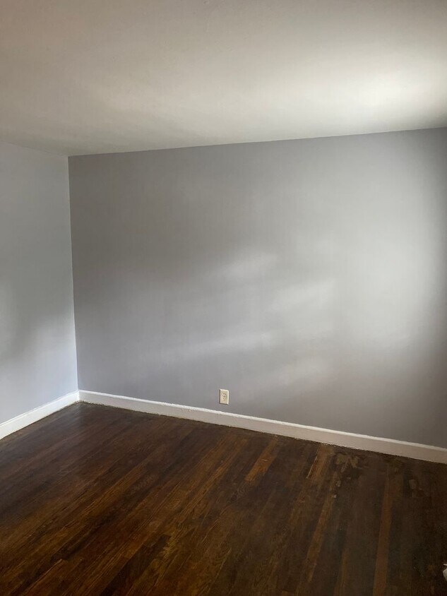 Foto principal - Cozy 2-Bedroom 1-Bath in Charlotte