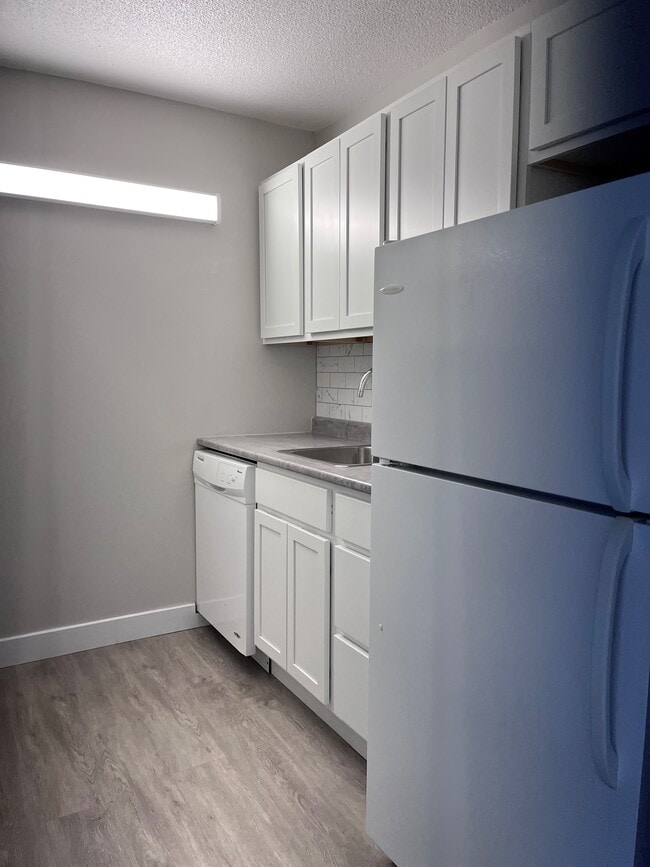 Building Photo - WELCOME TO THE SEACOAST TOWER - ONE BEDROOM APARTMENT AVAILABLE