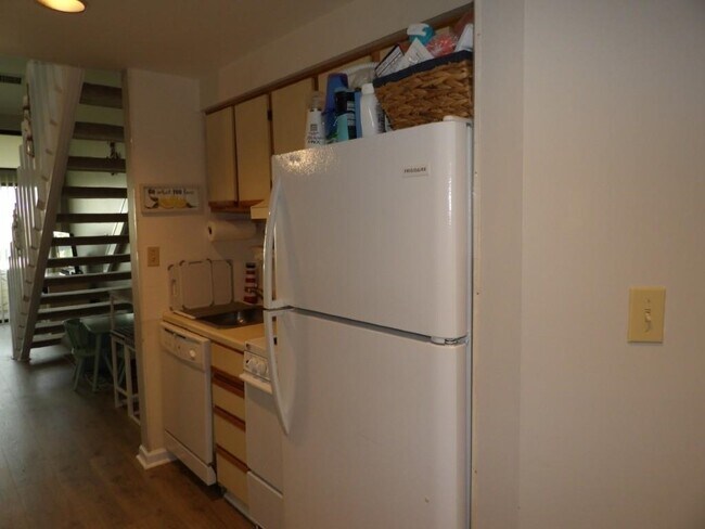 Foto del edificio - 1100 Possum Trot Rd