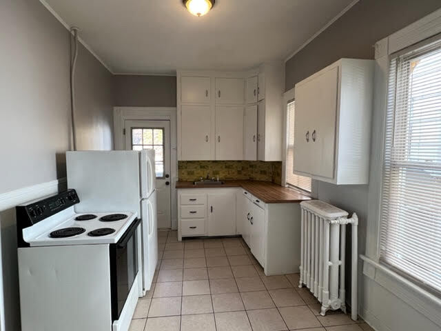 Kitchen - 266 N Main St