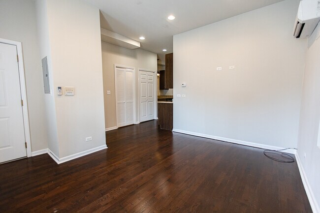 Foto del edificio - 1244 N Cleaver St