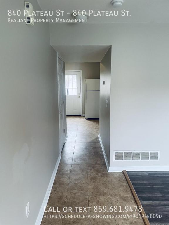 Foto del edificio - 840/842  Plateau St., 840 Plateau St.