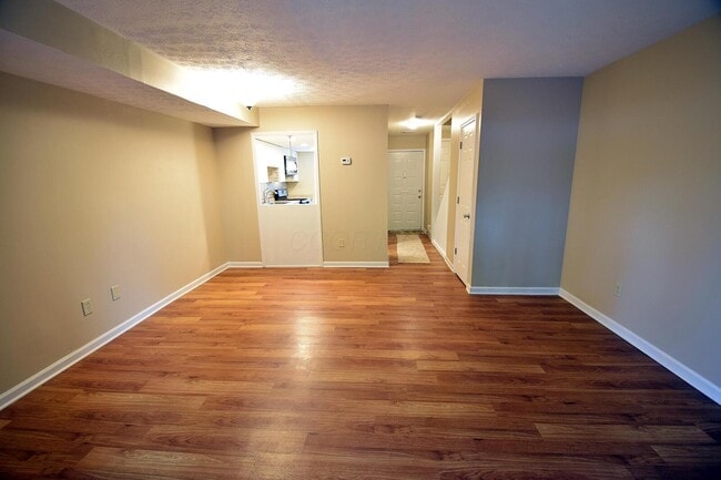 Foto del edificio - 20 King Arthur Ct