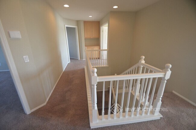 Building Photo - 6969 Rio Grande Dr