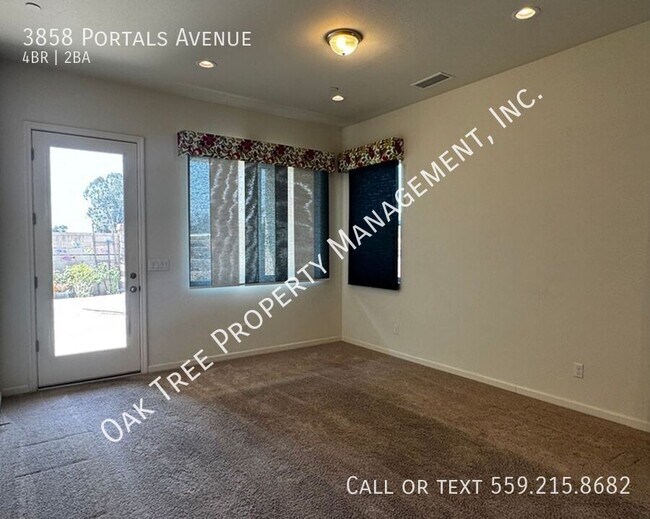 Foto del edificio - 3858 Portals Ave
