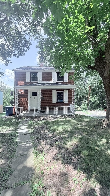 Photo - 220 Idlewood Road