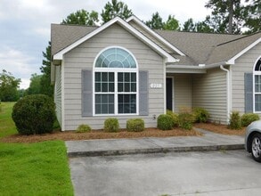 Building Photo - 221 Church Hill Ct