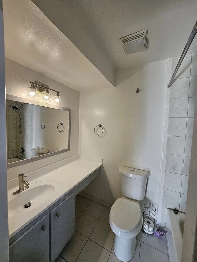 Main Room bathroom - 1624 NW 90th Way