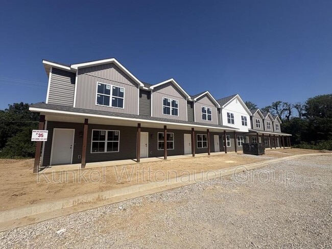 Building Photo - 225 Coral Sea Way