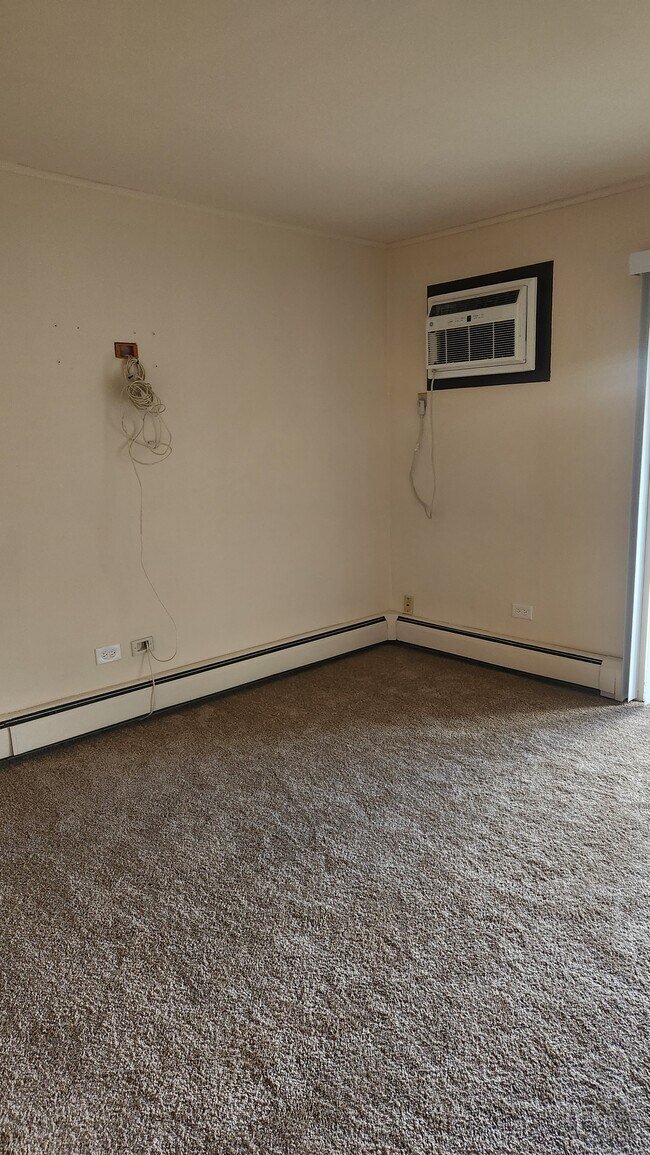 Building Photo - 1511 N Winslowe Dr