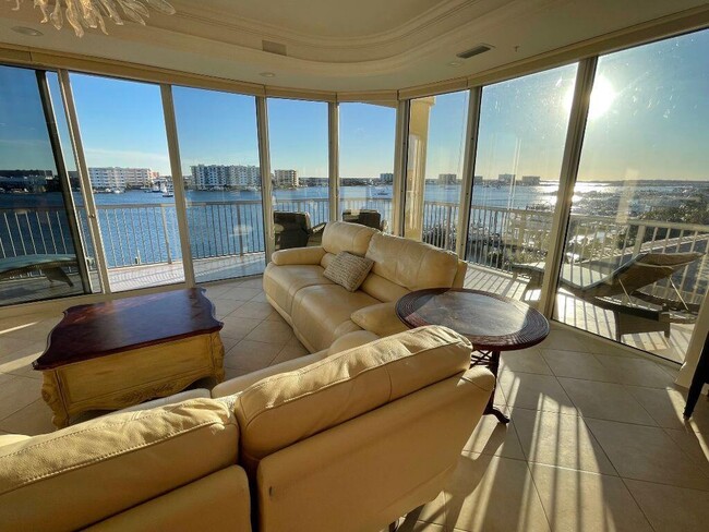 Foto del edificio - 508 Harbor Blvd