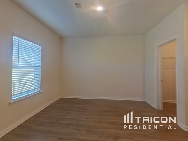 Foto del edificio - 823 Athens Ln