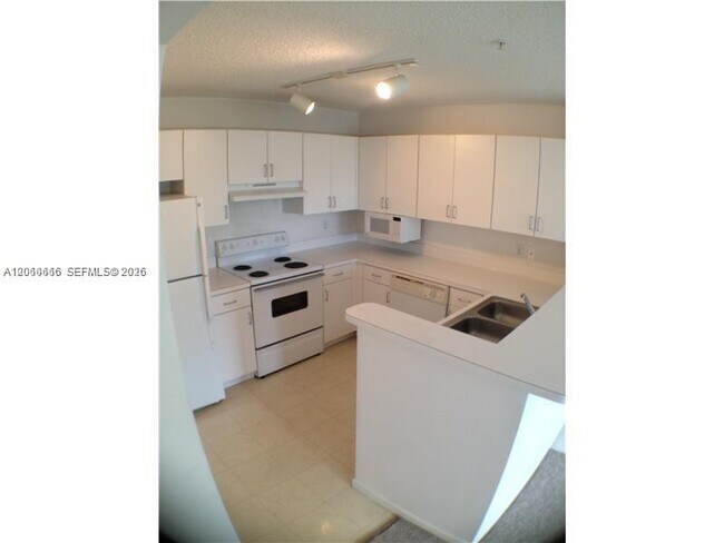 Foto del edificio - 2031 Renaissance Blvd