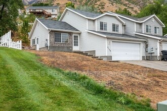 Building Photo - 2159 S Dakota Ln