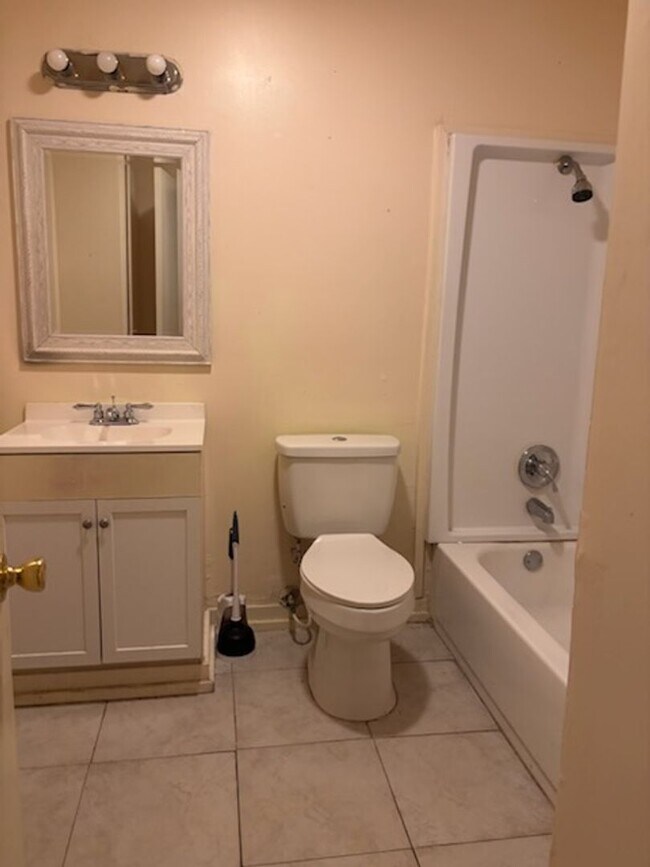 Foto del edificio - 1134 Autumn St