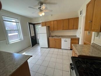 Foto del edificio - 15 Lynde St