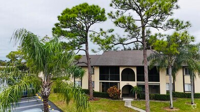 Building Photo - 430 Pine Glen Ln