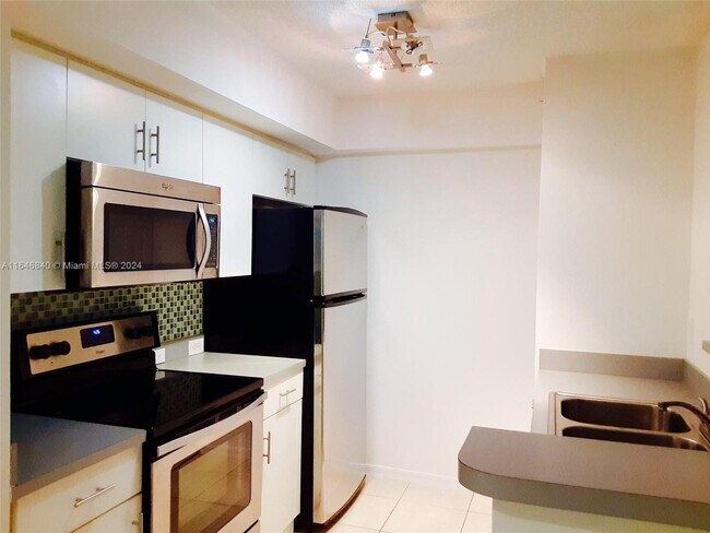 Foto del edificio - 620 SW 111th Ave