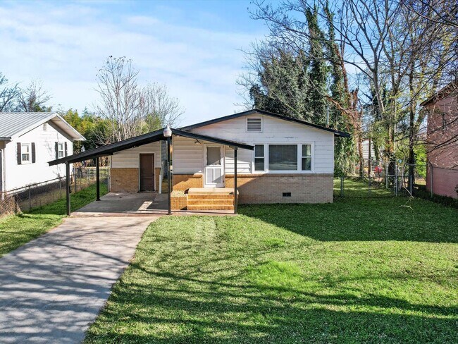 Foto del edificio - Beautifully Updated 3-Bedroom Home in Prime Location!