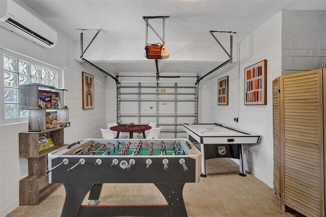 Foto del edificio - 2640 NE 23rd Ct