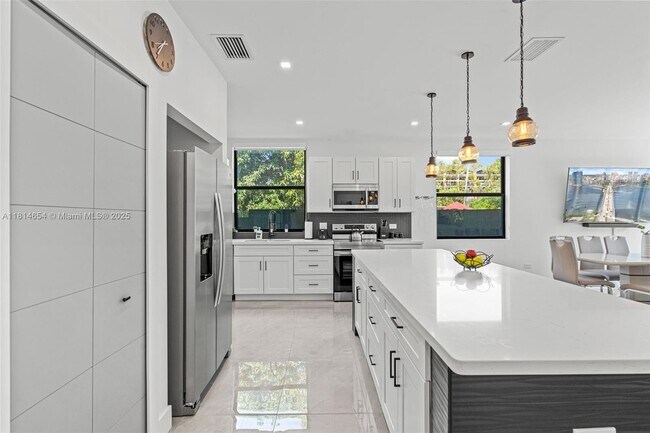 Foto del edificio - 3619 SW 27th St