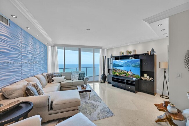 Building Photo - 3101 S Ocean Dr