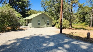 Building Photo - 25563 CA-49