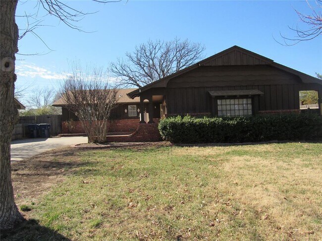 Foto del edificio - 9909 Sunnymeade Pl