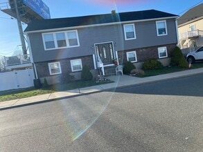 Building Photo - 60 Cecilian Ave