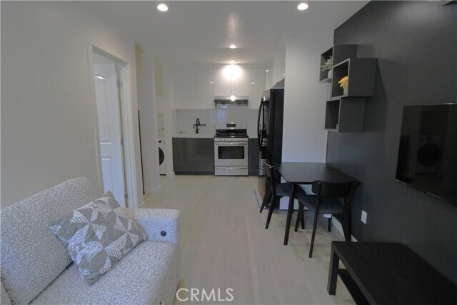 Foto del edificio - 17546 Martha St