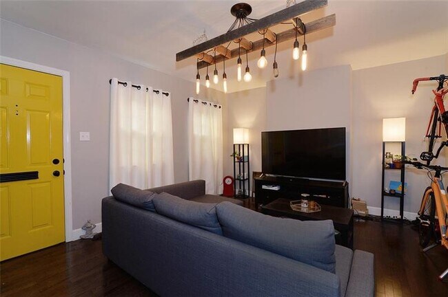 Foto del edificio - 1206 Filson St