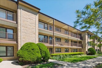 Building Photo - 4847 N Harlem Ave