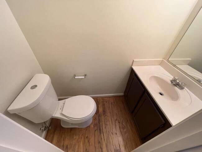 Building Photo - 13855 Crosstie Dr