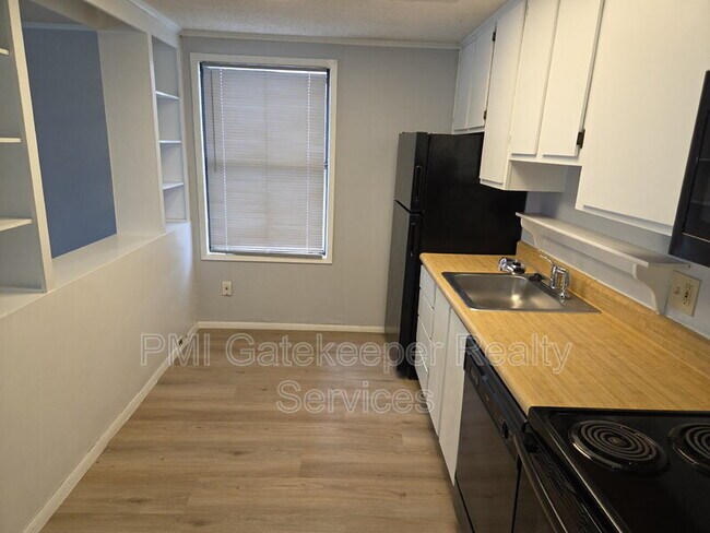 Foto del edificio - 9539 Olde Woods Dr