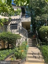 Building Photo - 9823 Hellingly Pl