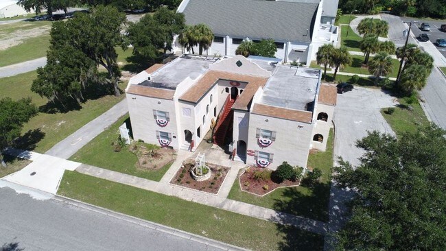 Foto del edificio - 241 East Seminole Ave