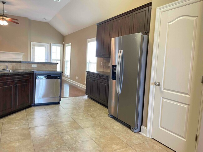 Foto del edificio - 9733 Helmsley Cir