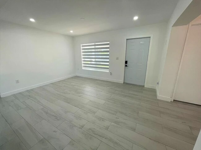 Building Photo - 11271 SW 48th St