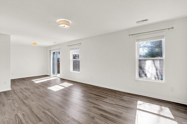 Foto del edificio - 5611 W Tensleep Rd