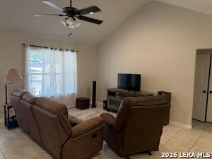Foto del edificio - 1518 Bob White Dr