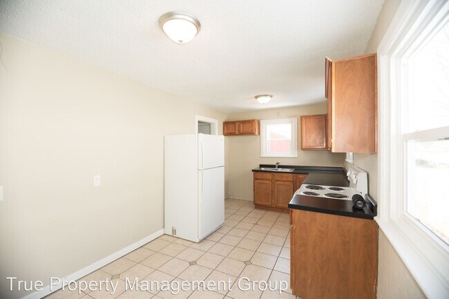Building Photo - 3 br, 2.5 bath House - 338 N 16th