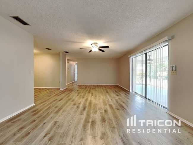 Building Photo - 4918 Ithaca Ln
