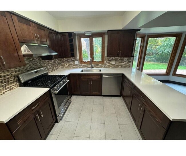 Foto del edificio - 5160 Orchard Crest