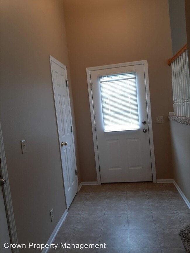 Building Photo - 3 br, 2 bath House - 11721 Newport Ave