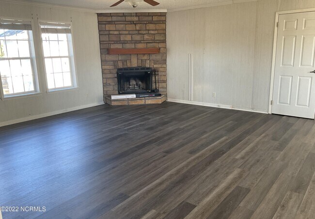 Building Photo - 119 Englewood Dr